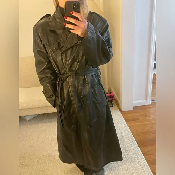 Black leather trench coat - Picture 7 of 12